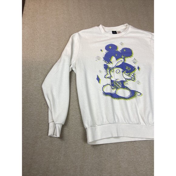 Disney sweatshirt Women’s Size Medium Mickey Mouse long sleeve crewneck - Picture 2 of 14